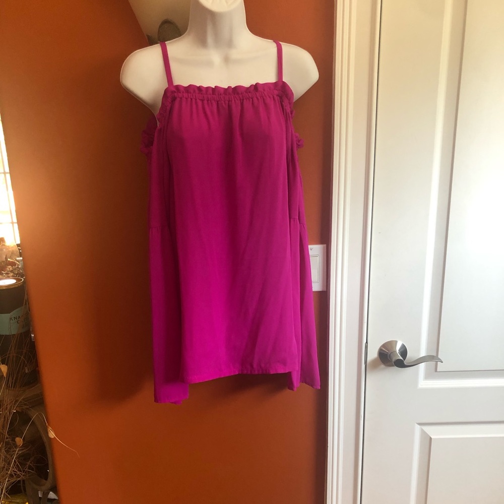 Cold shoulder pink shirt